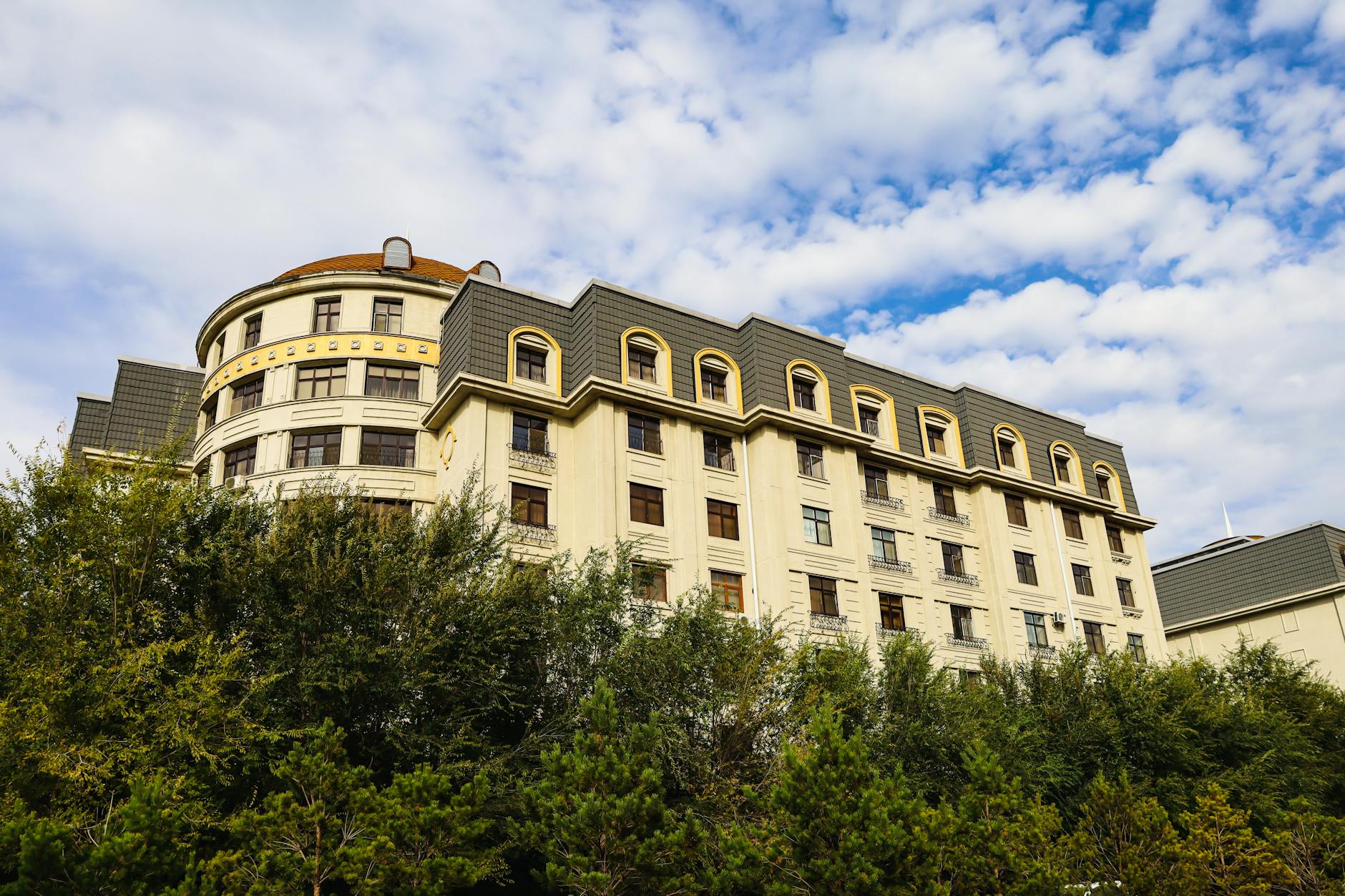 Asbestos Exposure at Beloit Memorial Hospital — Beloit, Wisconsin: What Tradesmen and Their Families Need to Know