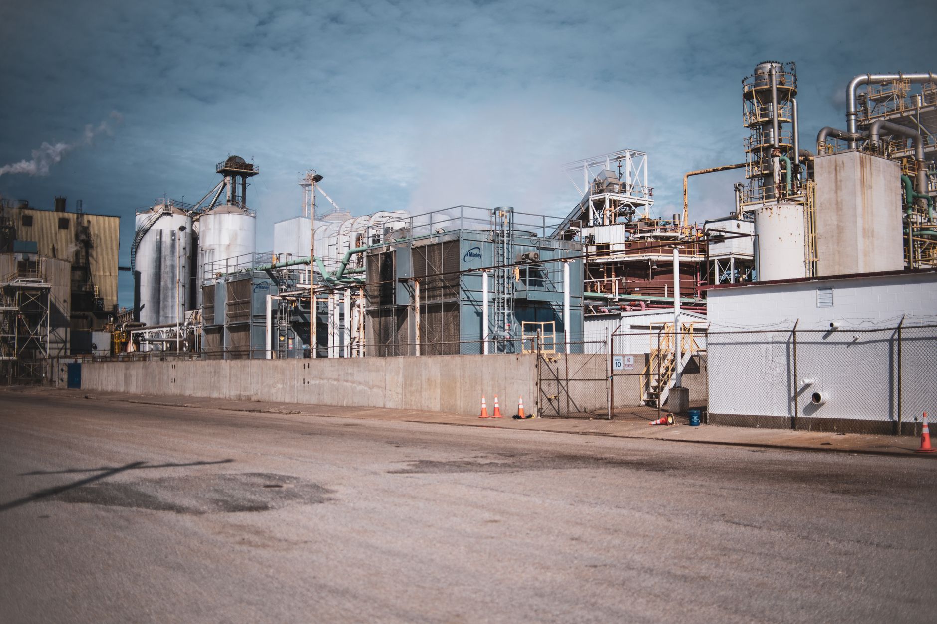 Asbestos Exposure at Kohler Company — Main Manufacturing Plant Kohler Wisconsin industrial machinery manufacturing asbestos products Johns-Manville Owens-Illinois Armstrong World Industries pipe insulation block insulation cupola furnaces sand casting equipment enamel firing kilns: Former Worker Claims